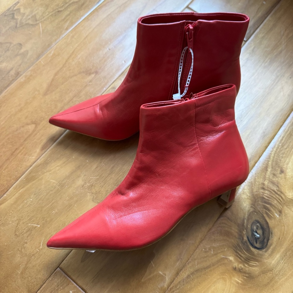 NWT Gianni Bini Leather Ankle Boots Red Sz 6 (no original box) - Picture 2 of 8